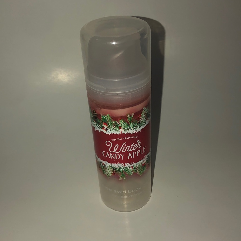 WINTER CANDY APPLE SHAE BODY LOTION BATH&BODYWORKS